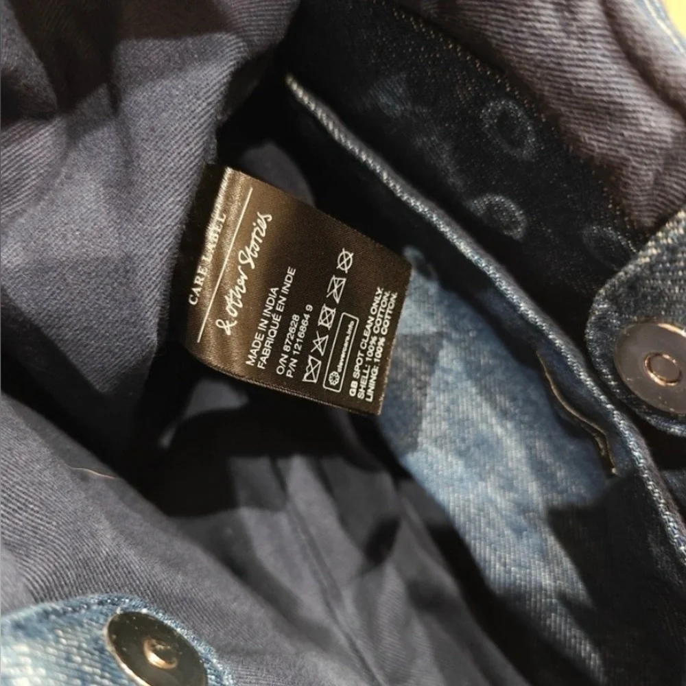 Denim Woven Hobo Bag - Picture 5 of 8